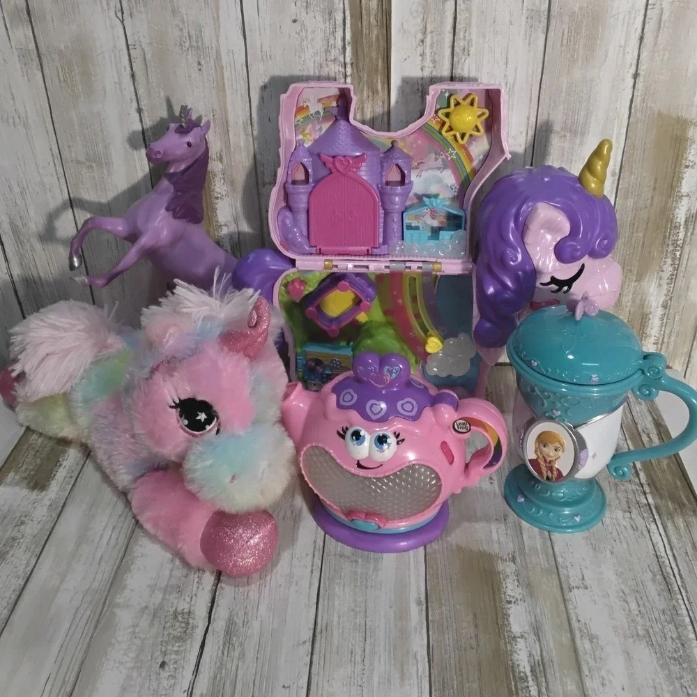 Unicorns Play Tea Set Castle Toy Lot Princess Fairy Magic Rainbow and a plushie